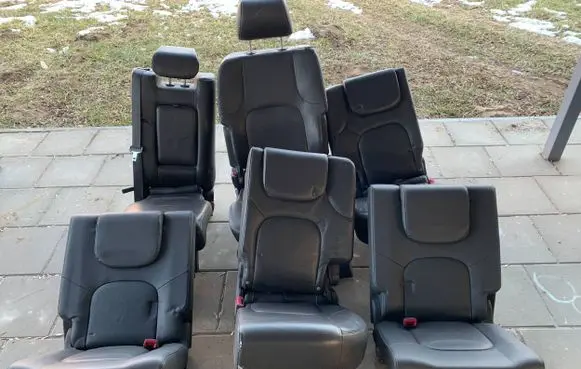 Nissan Pathfinder R51 Seat set 