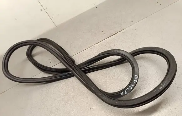 Audi Q5 SQ5 Front door rubber seal 
