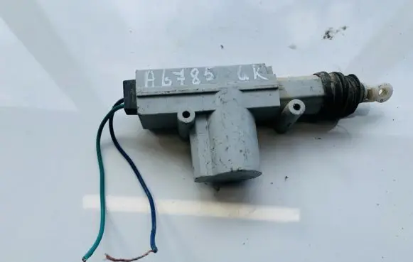 Opel Corsa B Central locking motor 