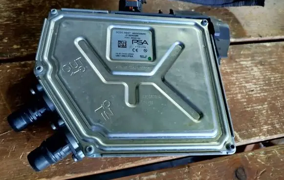 Peugeot 208 Other control units/modules 9854901080
