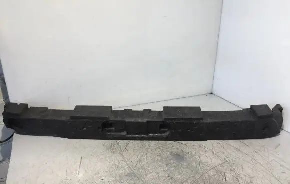 Front bumper foam support bar