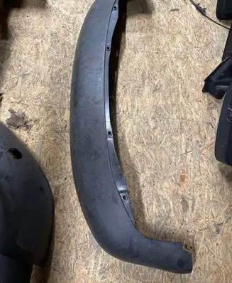 Front bumper lip