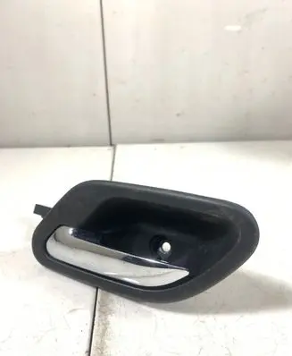 BMW 5 E39 Front door interior handle 8226049