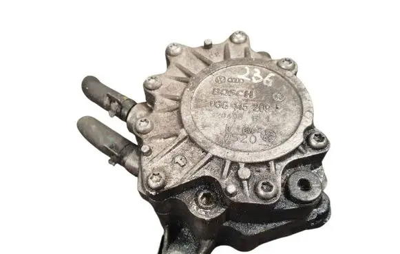 Volkswagen PASSAT B6 Vacuum pump 03G145209C