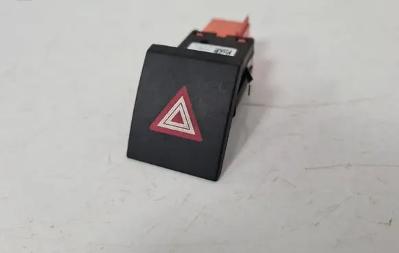 Skoda Fabia Mk2 (5J) Hazard light switch 5J0953235A