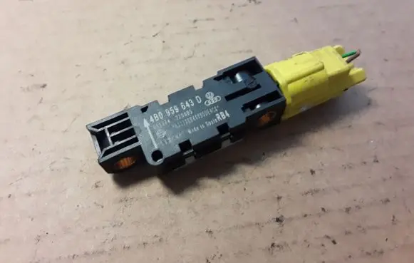 Audi A8 S8 D3 4E Airbag deployment crash/impact sensor 4B0959643D
