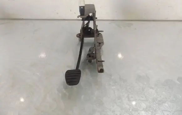 Renault Modus Brake pedal