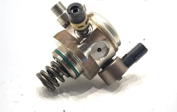 Suzuki Vitara (LY) Fuel injection high pressure pump 1521053S00