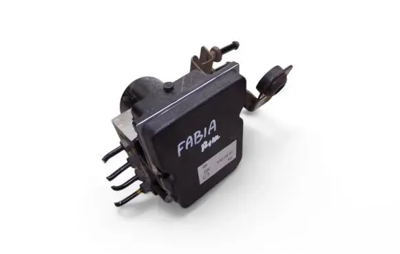 Skoda Fabia Mk2 (5J) ABS Pump 6R0907379N 0265951045 6R0611517K