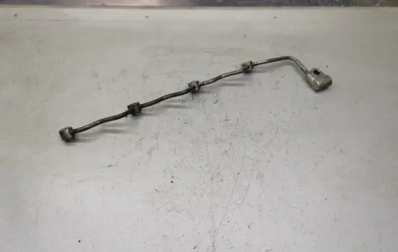 Toyota Avensis T250 Fuel return line/hose 