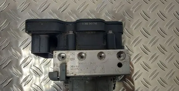 Toyota Auris E180 ABS Pump 4454002500