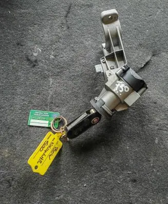 Fiat 500L Ignition lock 00505254280