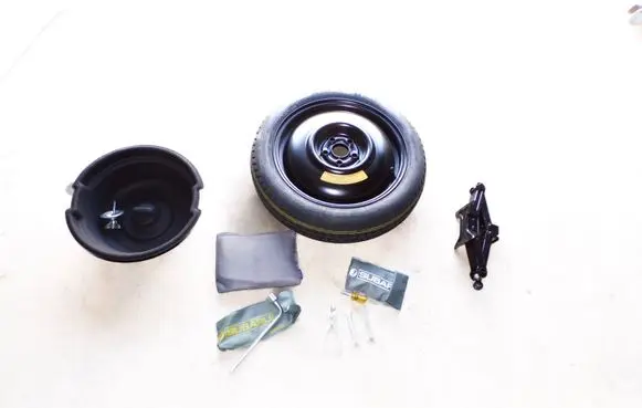 Subaru Legacy R16 spare wheel 91144AE040
