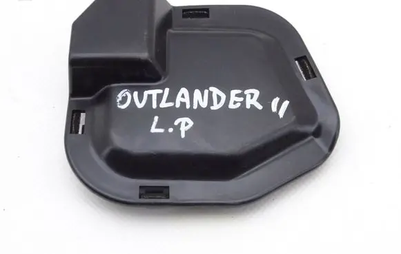 Mitsubishi Outlander Other front door trim element 5729A009