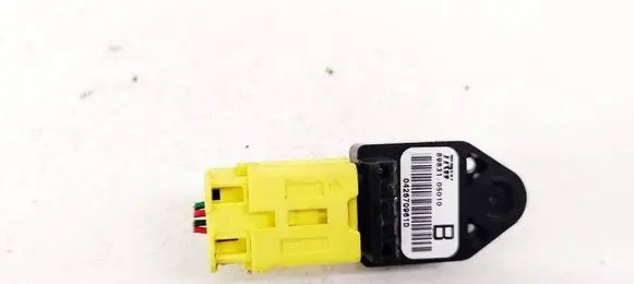 Toyota Corolla Verso AR10 Airbag deployment crash/impact sensor 8983105010 89831-05010