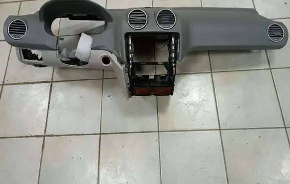 Mercedes-Benz ML W164 Dashboard A1646800387