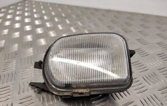 Mercedes-Benz C W203 Front fog light 151000