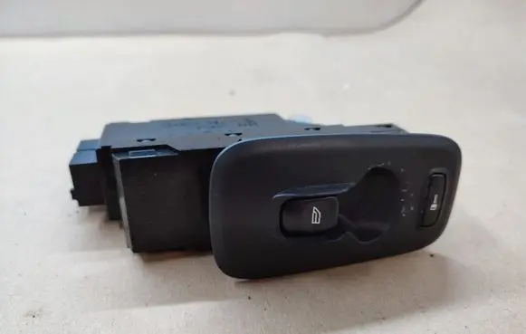 Volvo XC90 Electric window control switch 31334465