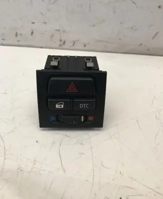 BMW 3 E90 E91 Hazard light switch 9132421