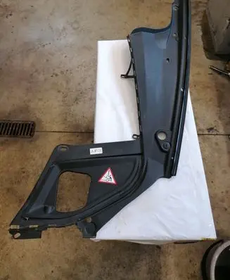 BMW 5 F10 F11 Other engine bay part 51767019803
