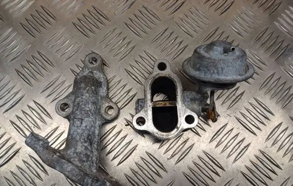 Toyota Urban Cruiser (XP110) Vacuum valve 