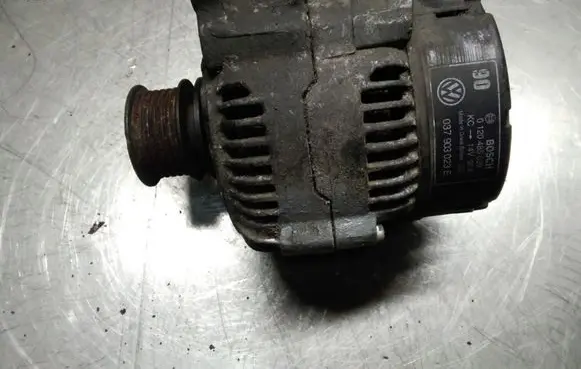 Audi A3 S3 8L Generator/alternator 0120485038 037903023E