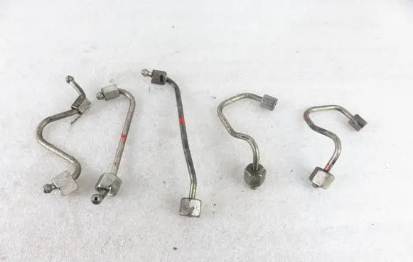 Alfa Romeo Giulietta Fuel injector supply line/pipe 
