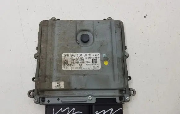 Mercedes-Benz R W251 Engine control unit/module A6421506891 0281013386