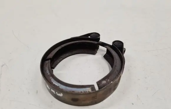 Volkswagen PASSAT B6 Muffler pipe connector clamp 1K0253725