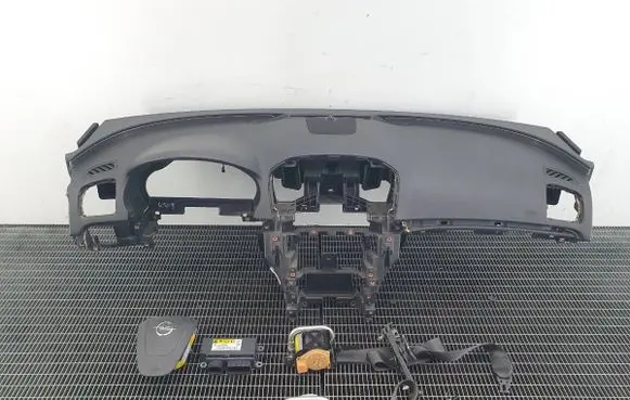 Opel Insignia A Dashboard 