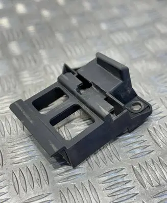 Mercedes-Benz Sprinter W906 Front bumper mounting bracket A9068850163