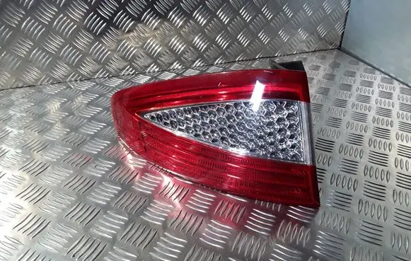 Ford Mondeo MK IV Rear/tail lights 7S7113405A