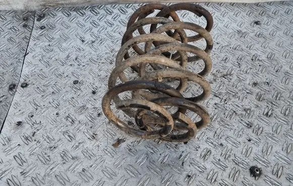 Jeep Grand Cherokee (WK) Rear coil spring