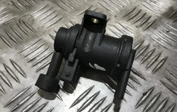 Volvo S40, V40 Turbo solenoid valve ev509 ev-509