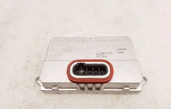 Mercedes-Benz E W211 Headlight ballast module Xenon 5DV00829000