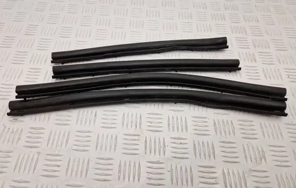 Renault Talisman Engine hood trim 