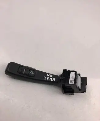 Volvo V40 Indicator stalk 31456045