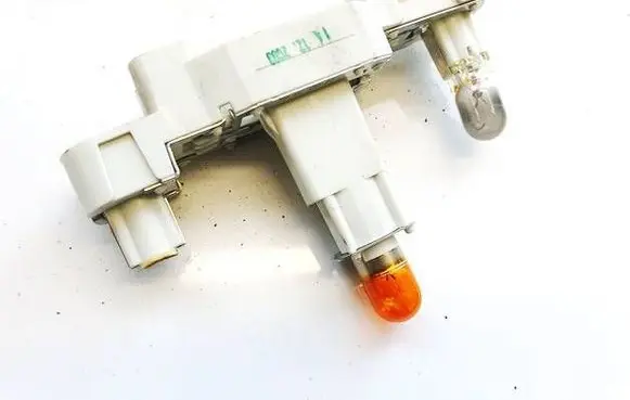 Volkswagen PASSAT CC Tail light bulb cover holder 27092002