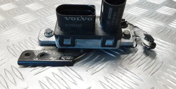 Glow plug pre-heat relay