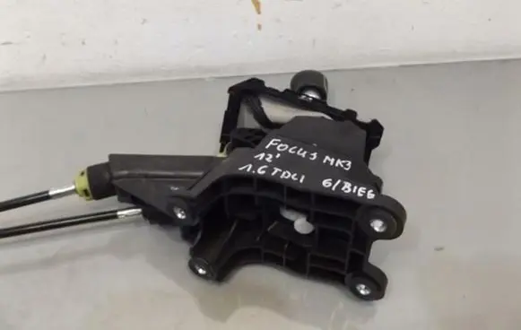 Ford Focus Gear selector/shifter in gearbox 