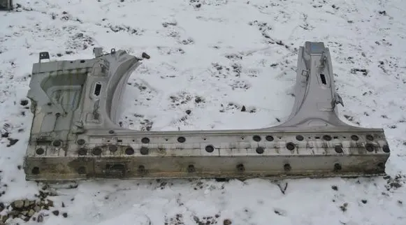 BMW X1 E84 Front sill (body part) 