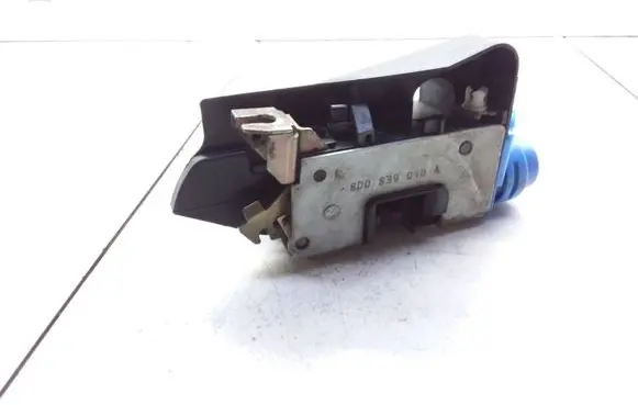Audi A6 S6 C4 4A Rear door lock 8D0839016A