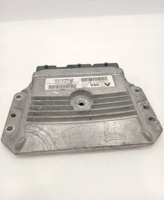 Renault Megane III Engine control unit/module 237100131R V29004369A 9007013770