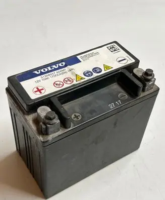 Volvo V40 Car battery 31358957