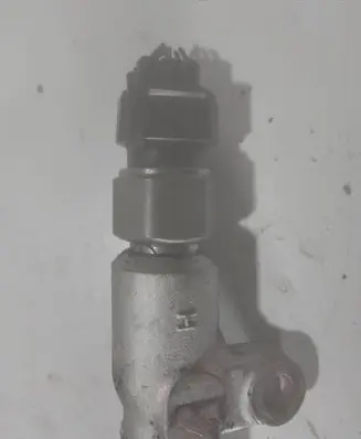 Toyota Avensis T250 Fuel main line pipe 8945860010