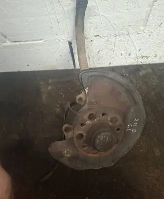 Mercedes-Benz E W212 Front wheel hub