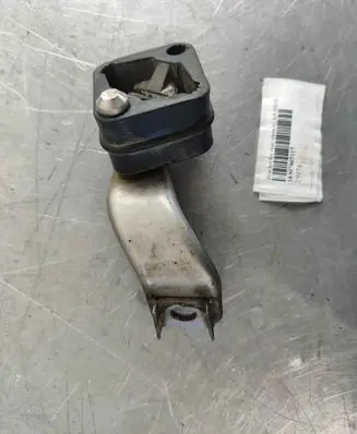 BMW 5 F10 F11 Muffler mount bracket/holder 18307807117 7807117