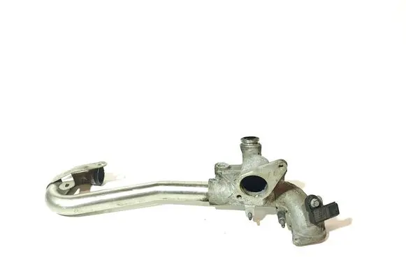Nissan Juke I F15 EGR valve line/pipe/hose 170741R