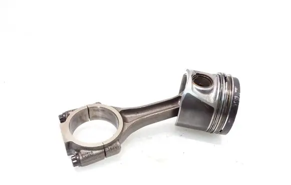 Audi A4 S4 B7 8E 8H Piston with connecting rod