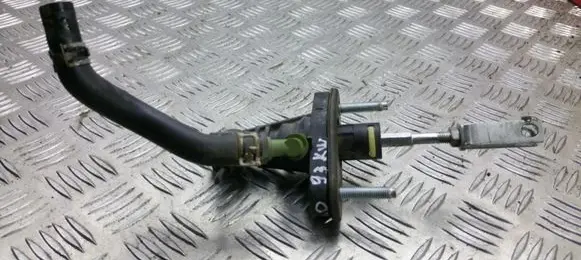 Toyota Avensis T270 Clutch master cylinder